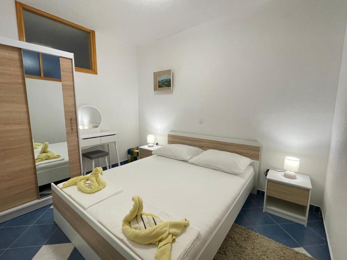 Apartments Molo Mare Hvar Town Esterno foto