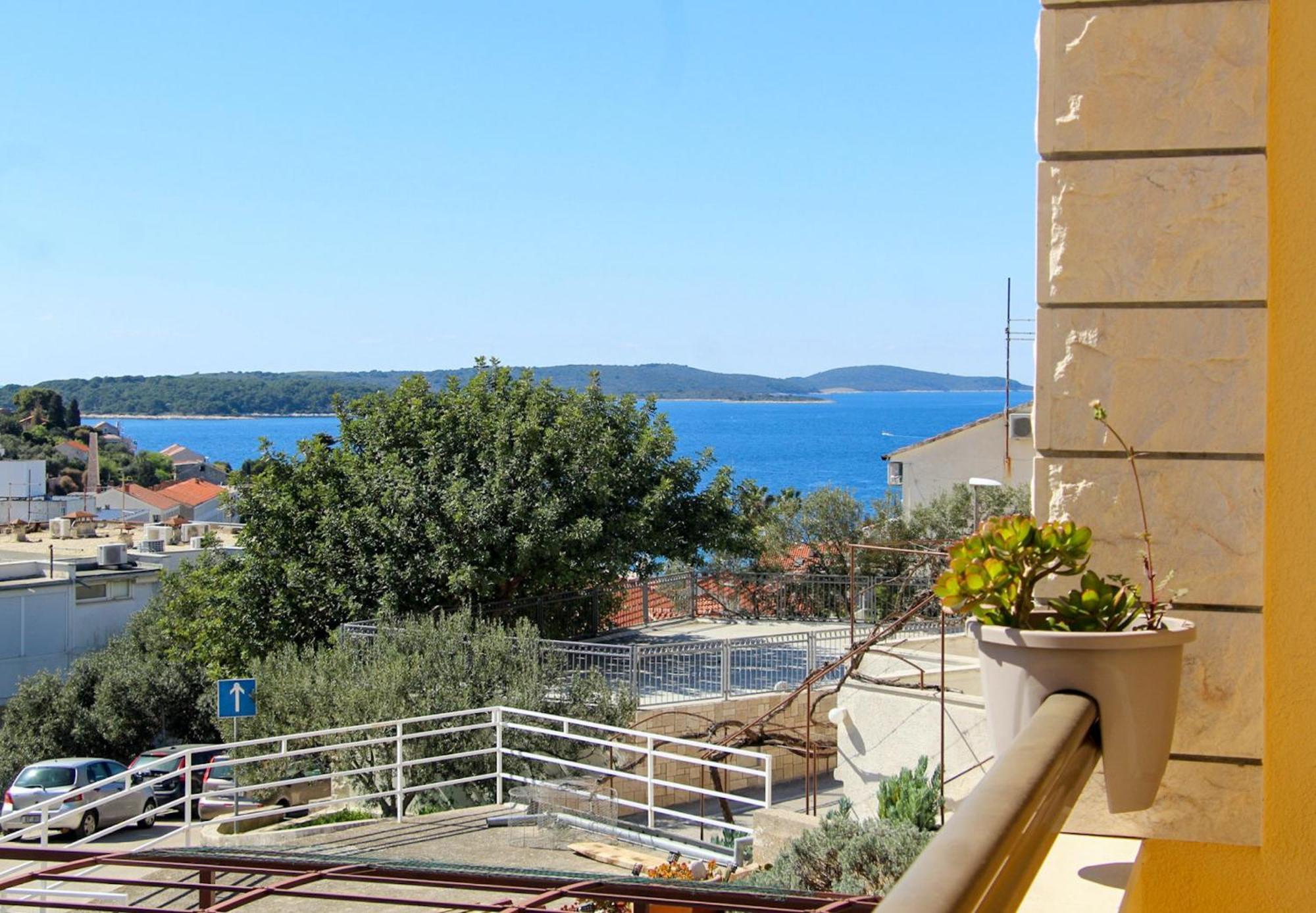 Apartments Molo Mare Hvar Town Esterno foto